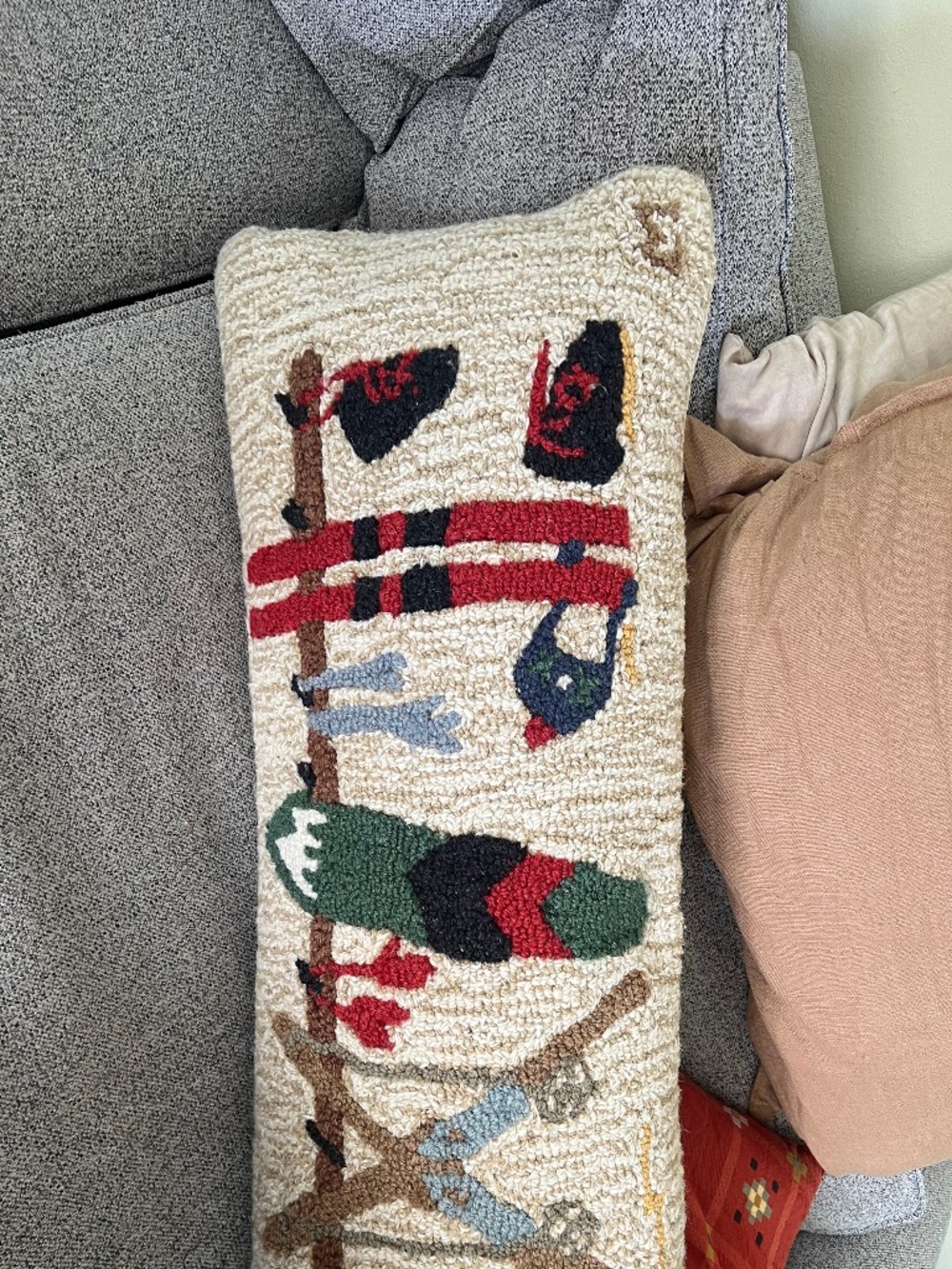 4 Corners Ski Pillow 15x 30